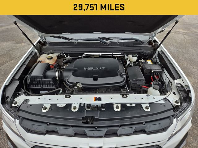 Used 2022 Chevrolet Colorado LT w/ LT Convenience Package AWD/4WD image 4