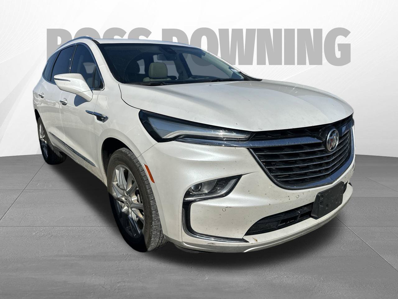 Used 2023 Buick Enclave Essence w/ Experience Buick Package FWD image 3