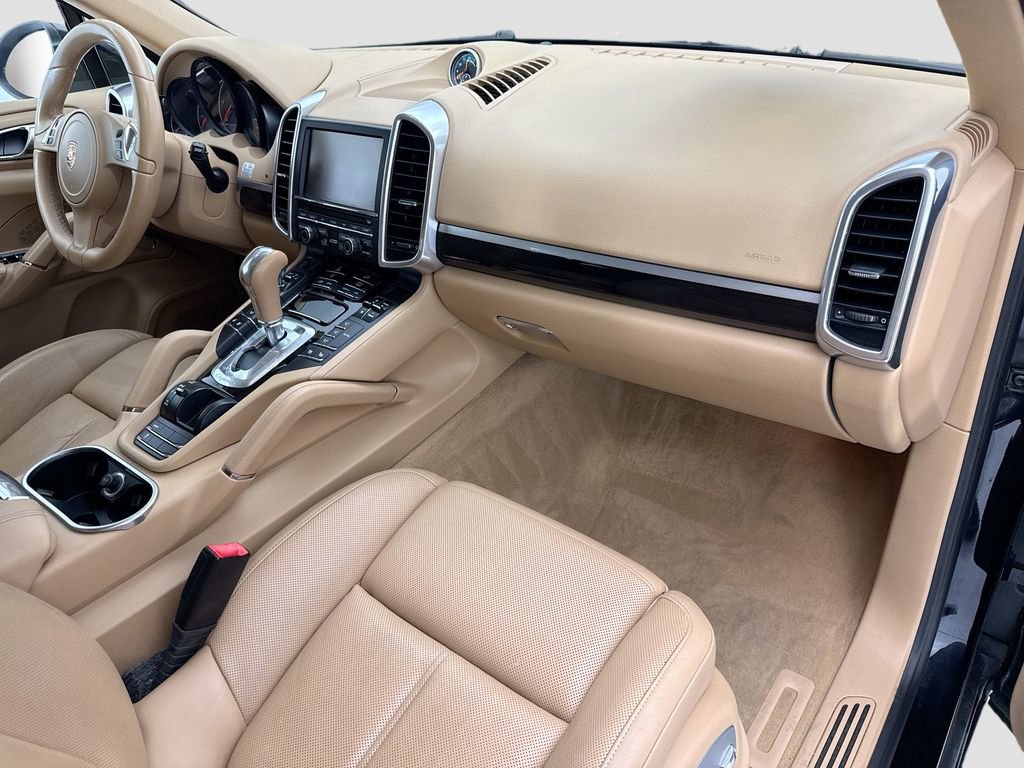Used 2014 Porsche Cayenne Diesel AWD/4WD image 16