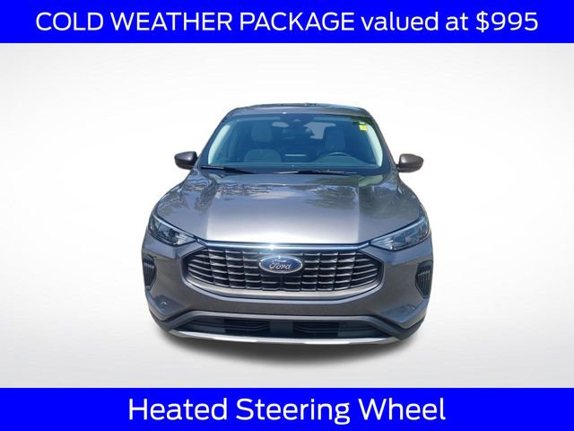 Used 2023 Ford Escape Active w/ Cold Weather Package FWD image 3
