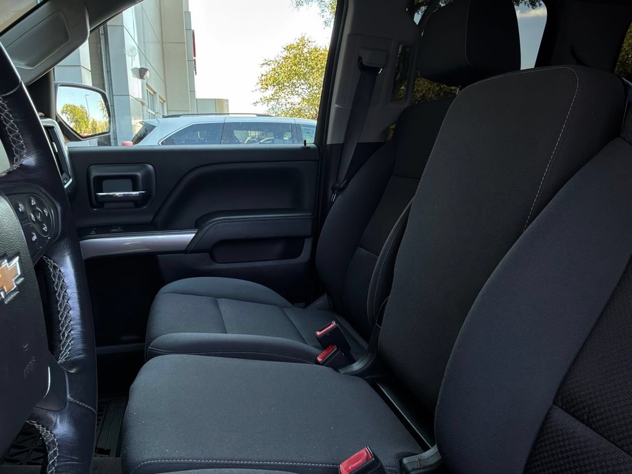 Used 2018 Chevrolet Silverado 1500 LT w/ All Star Edition AWD/4WD image 13