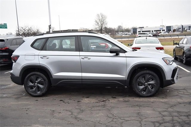 Certified 2025 Volkswagen Taos S image 5