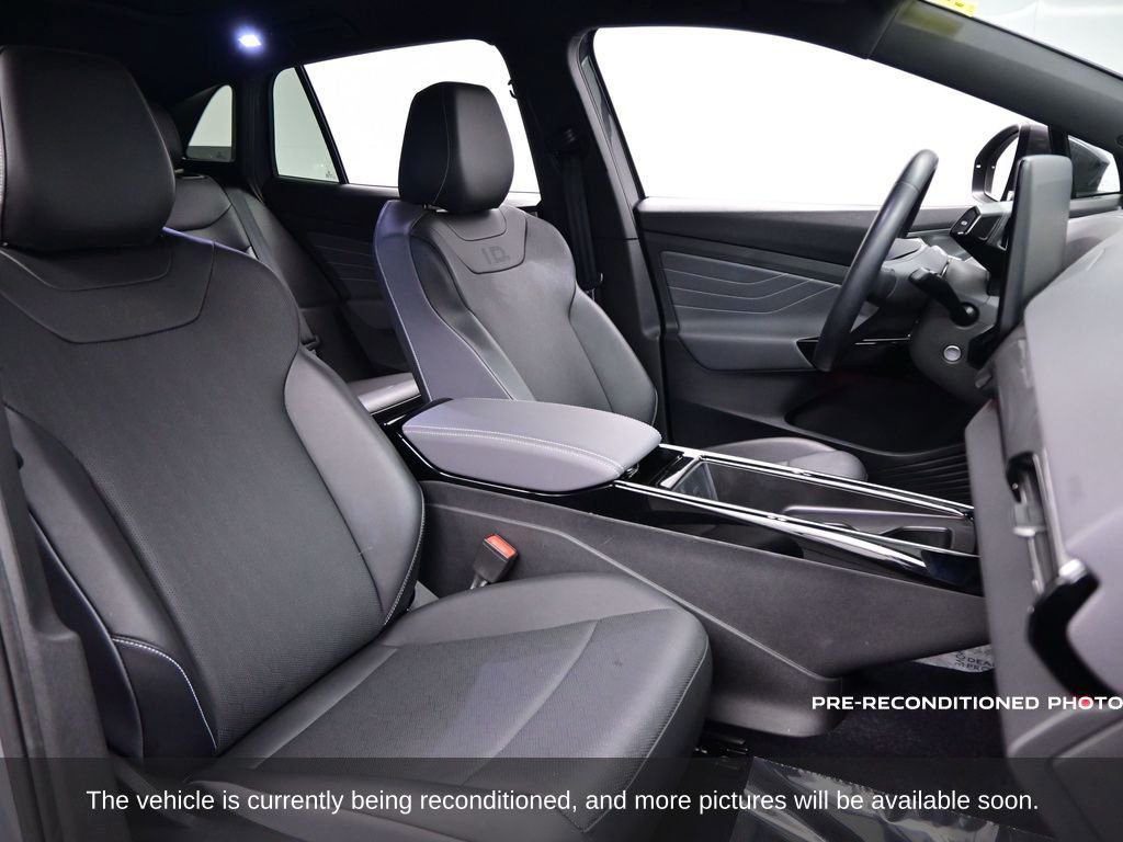 Used 2023 Volkswagen ID.4 Pro S Plus image 10