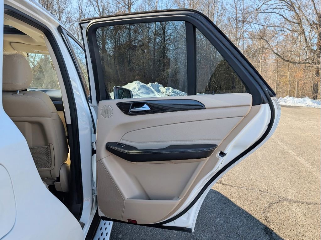 Used 2017 Mercedes-Benz GLE 350 4MATIC w/ Premium 1 Package image 11