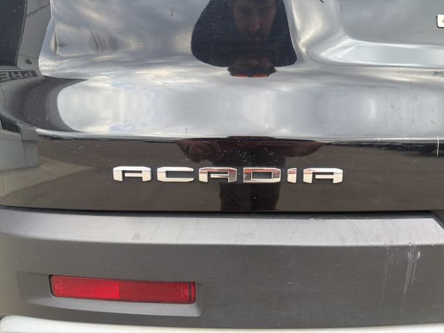 Used 2023 GMC Acadia SLT w/ Preferred Package FWD image 13