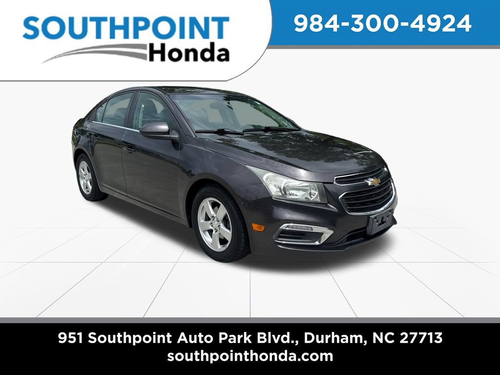 Used 2015 Chevrolet Cruze LT w/ Technology Package FWD image 1