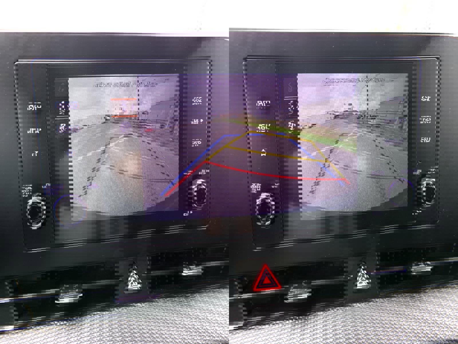 Used 2023 Kia Sportage LX image 9