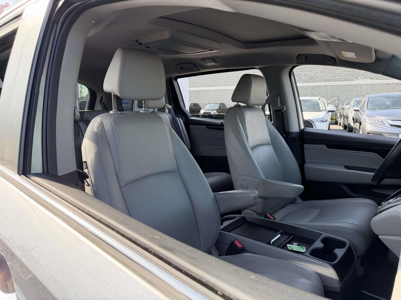 Used 2023 Honda Odyssey Touring image 13