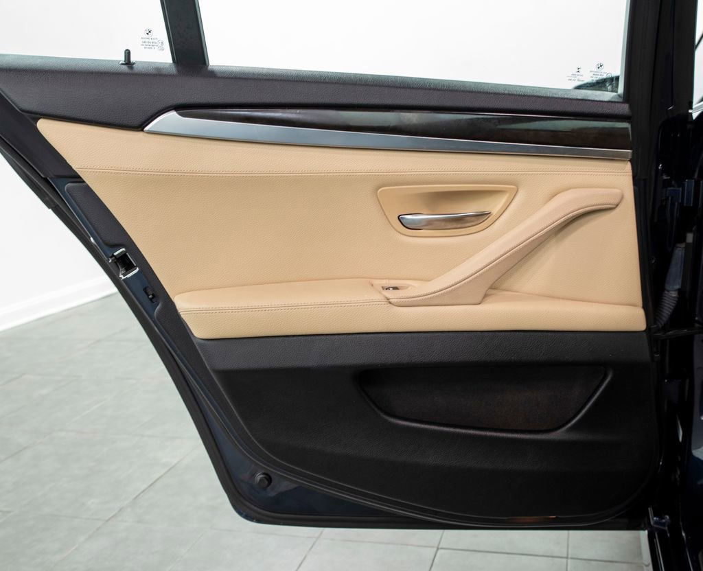 Used 2016 BMW 528i xDrive Sedan image 8