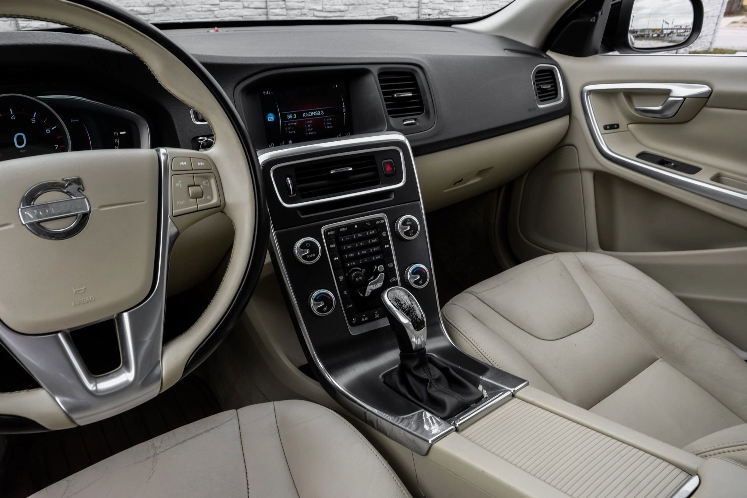 Used 2015 Volvo S60 T5 Premier image 19
