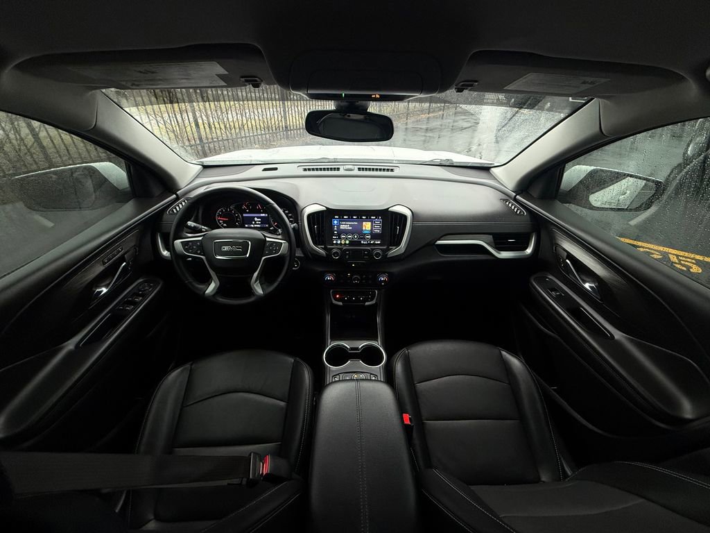 Used 2023 GMC Terrain SLT image 23