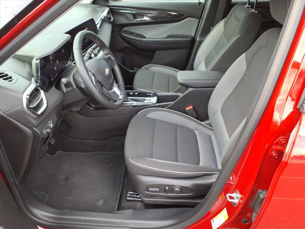 Used 2026 Chevrolet TrailBlazer LT w/ Convenience Package image 11