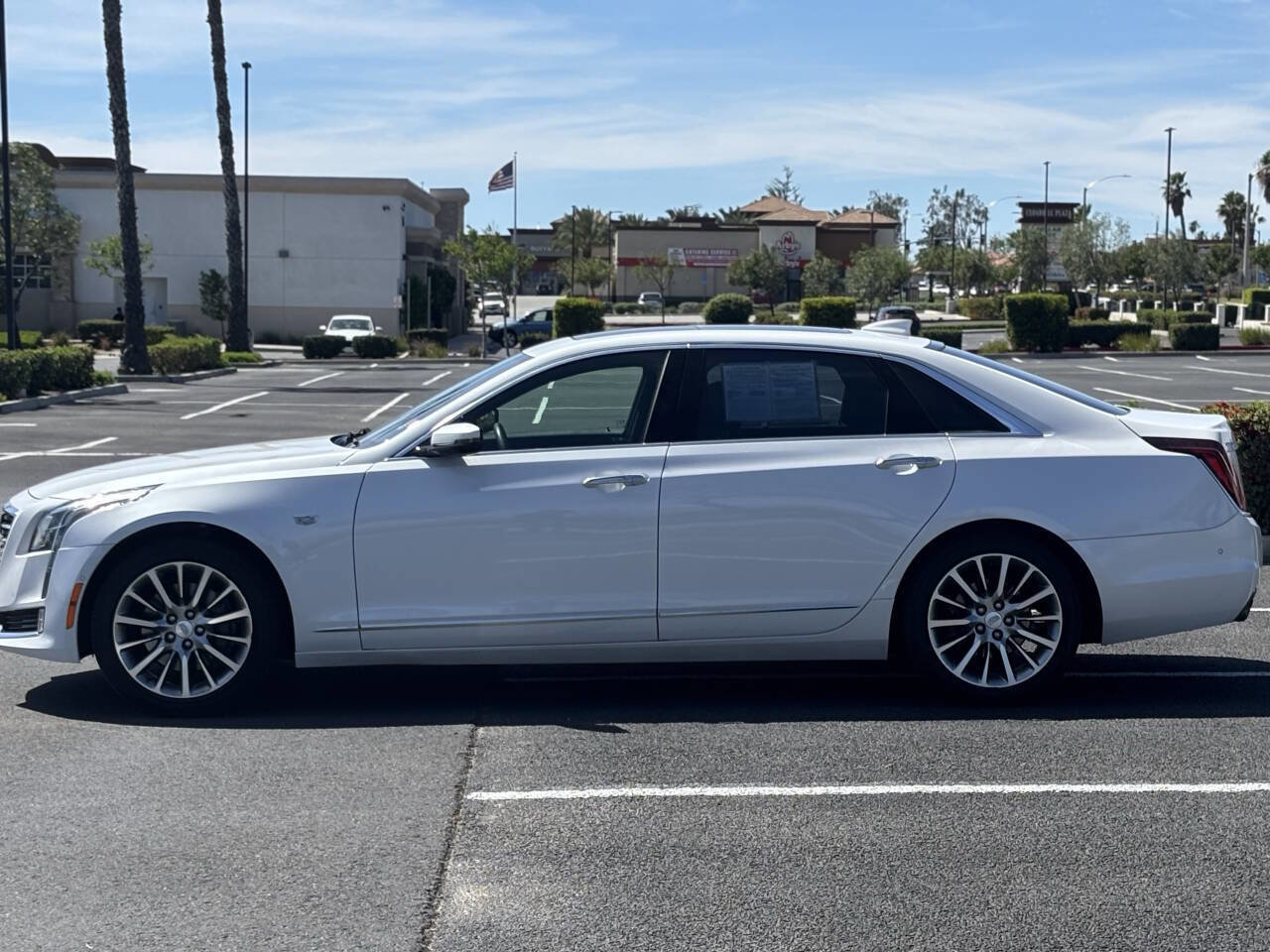 Used 2018 Cadillac CT6 Luxury image 4