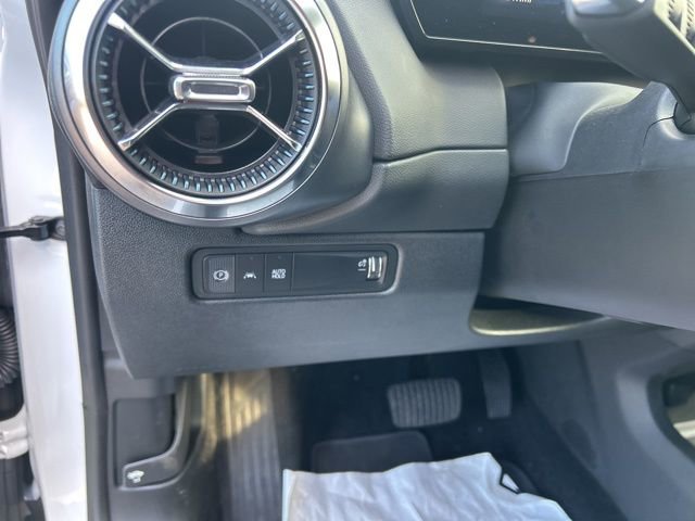 New 2026 Chevrolet Equinox EV LT image 17