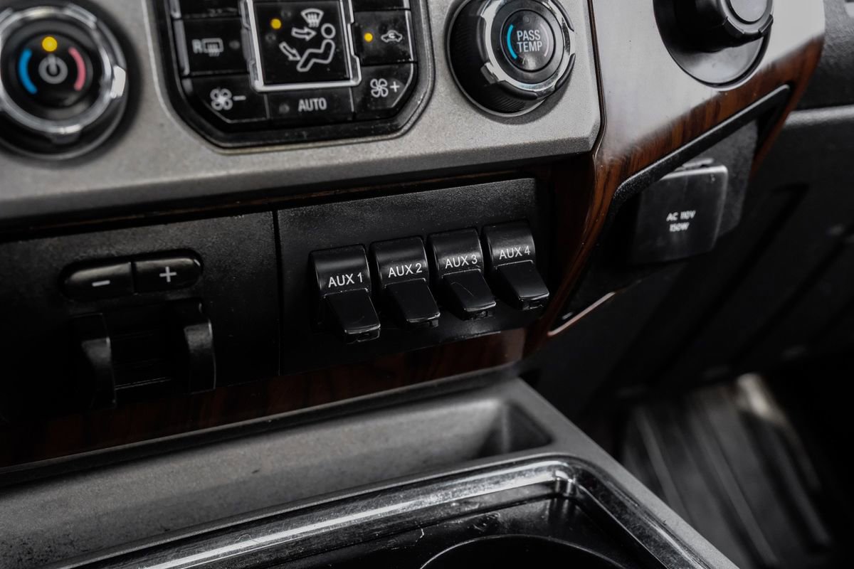 Used 2015 Ford F450 Lariat w/ Lariat Ultimate Package AWD/4WD image 22