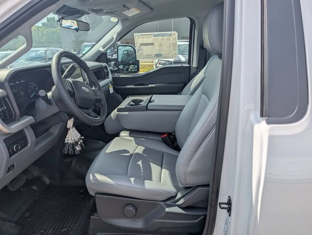 New 2026 Ford F550 4x4 Regular Cab Super Duty image 12