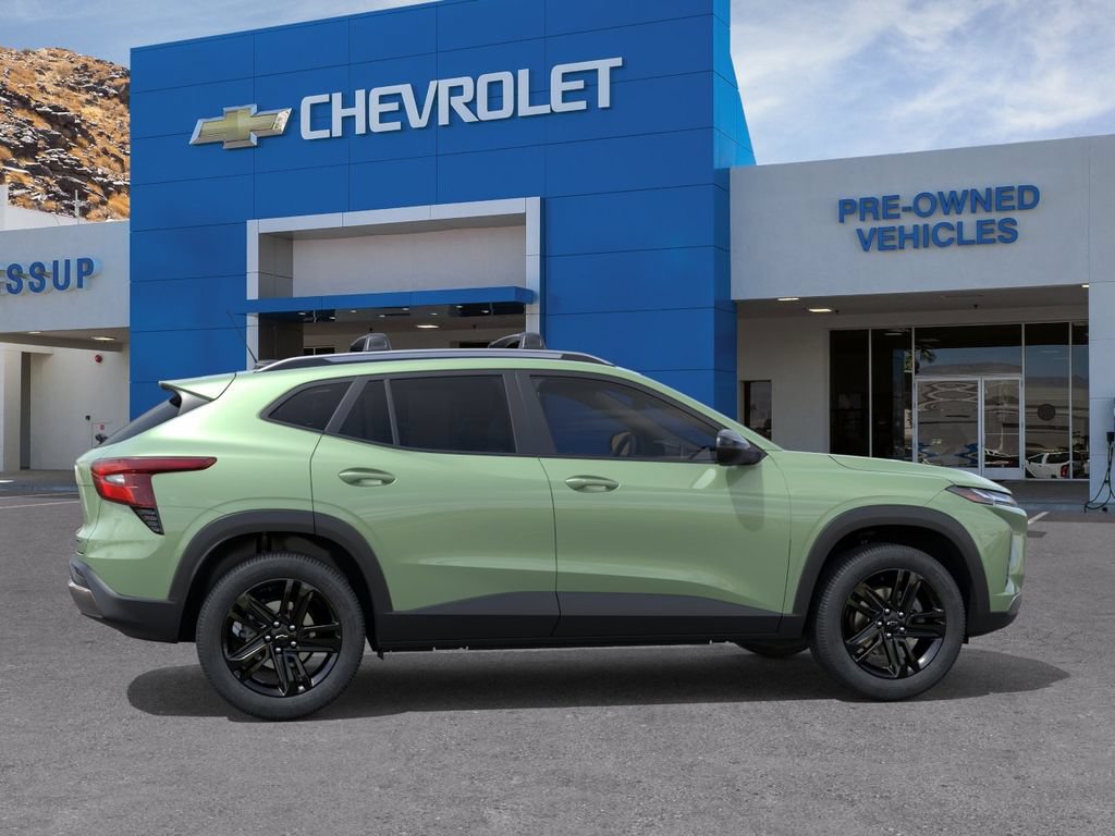 New 2026 Chevrolet Trax ACTIV w/ Sunroof Package FWD image 5