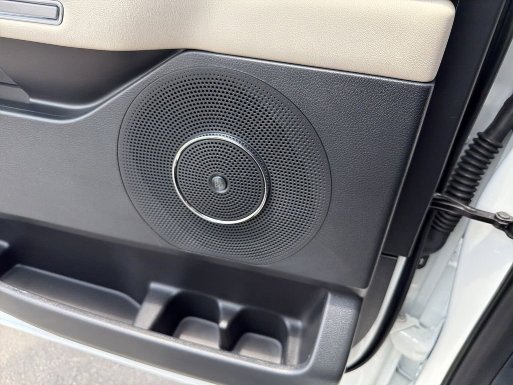 Used 2024 Ford Expedition Platinum RWD image 24