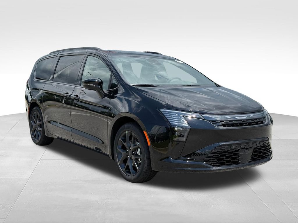 New 2027 Chrysler Pacifica Limited w/ S Appearance Package FWD image 29