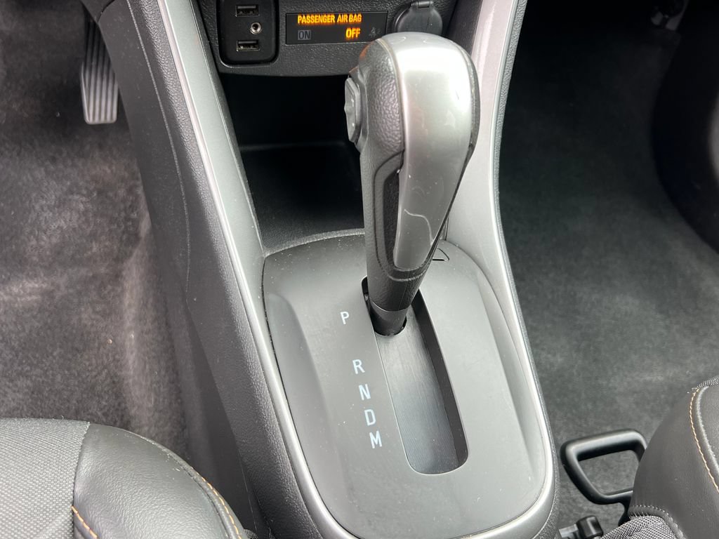 Used 2020 Chevrolet Trax LT w/ Driver Confidence Package FWD image 29