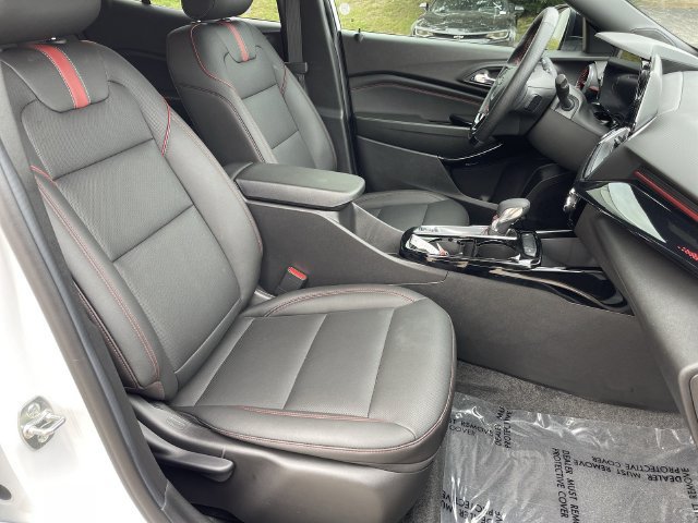 Used 2026 Chevrolet Trax RS w/ Driver Confidence Package FWD image 17