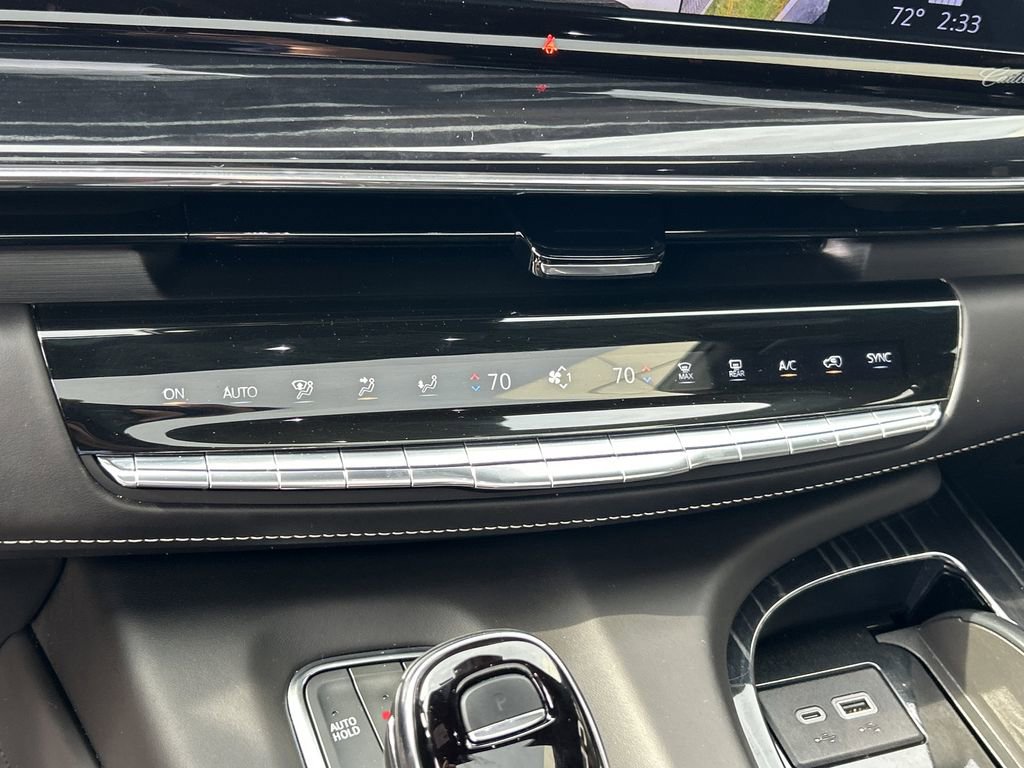Certified 2024 Cadillac Escalade V w/ LPO, ONYX Package AWD/4WD image 27