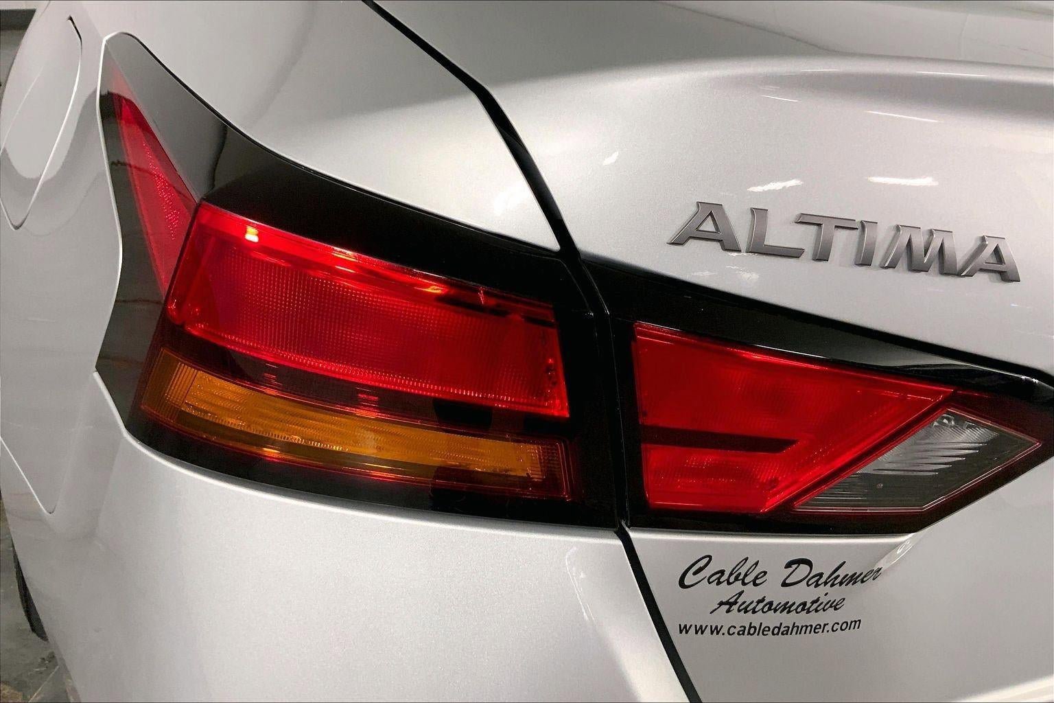 Used 2025 Nissan Altima 2.5 SV image 27