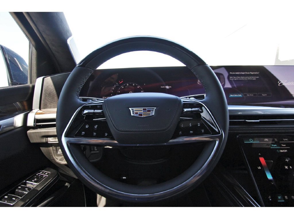 New 2027 Cadillac Escalade Platinum Sport w/ LPO, ONYX Package AWD/4WD image 14