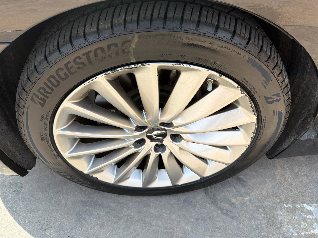 Used 2016 Hyundai Equus Signature RWD image 37