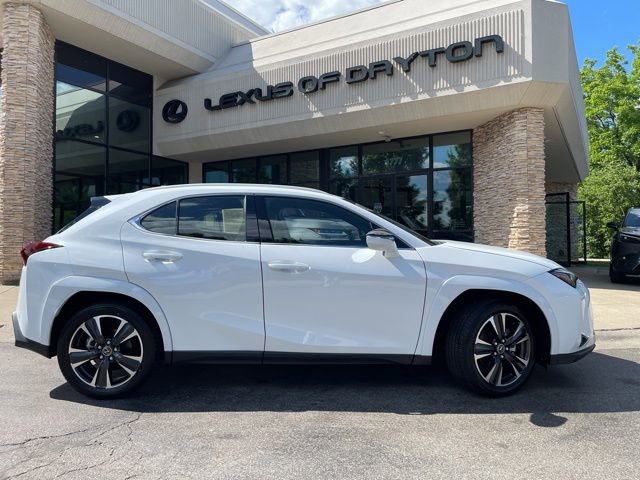 Certified 2026 Lexus UX 300h FWD w/ Accessory Package (Z2) image 2