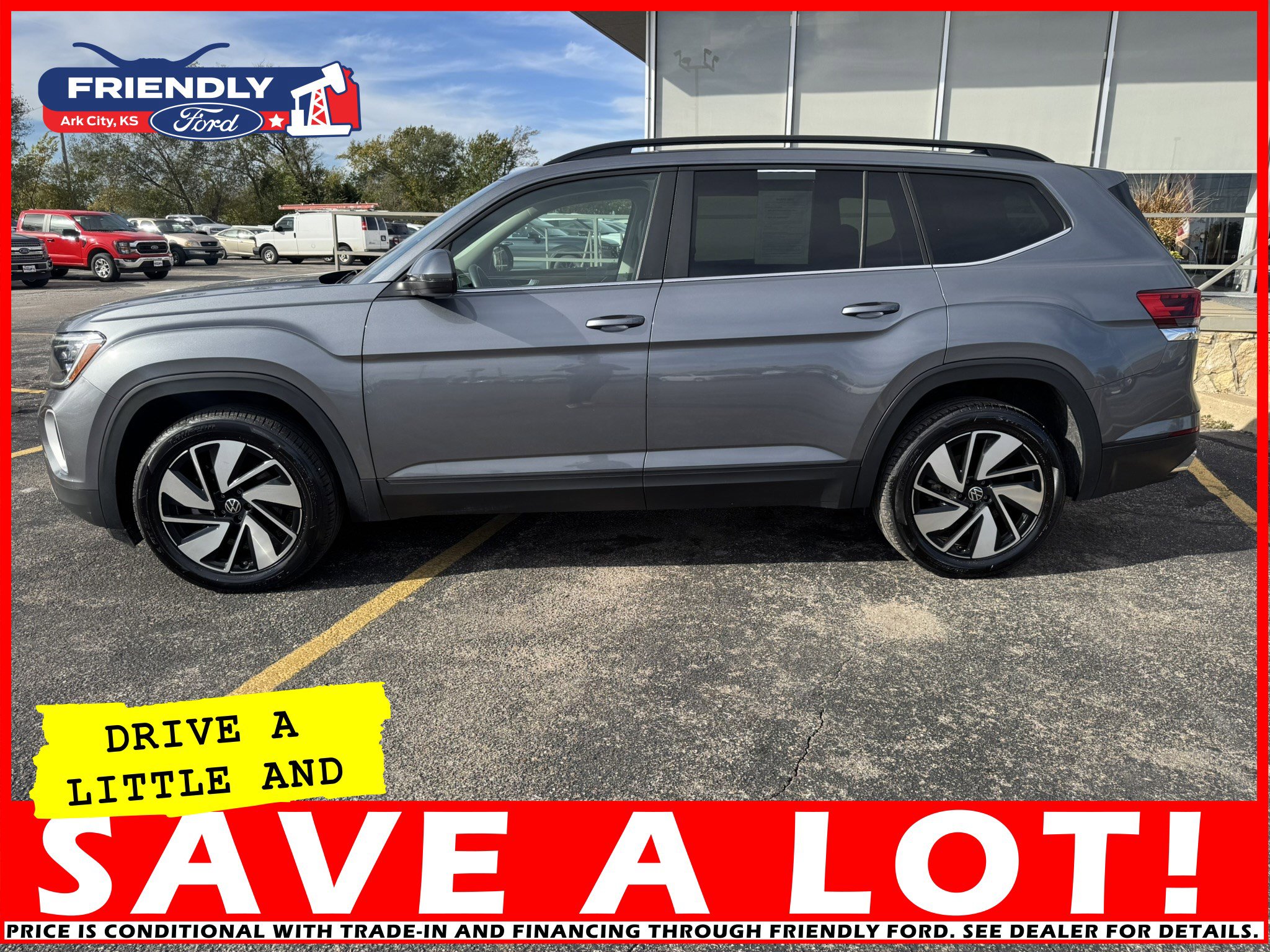 Used 2024 Volkswagen Atlas SE image 2