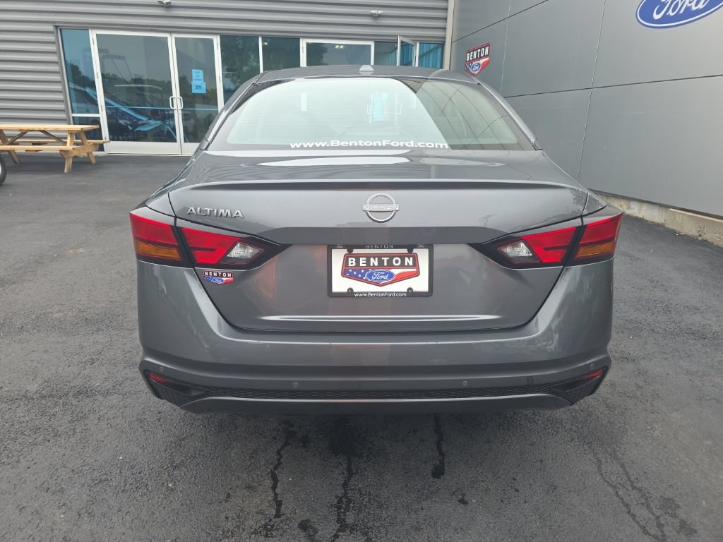 Used 2025 Nissan Altima 2.5 SV FWD image 6