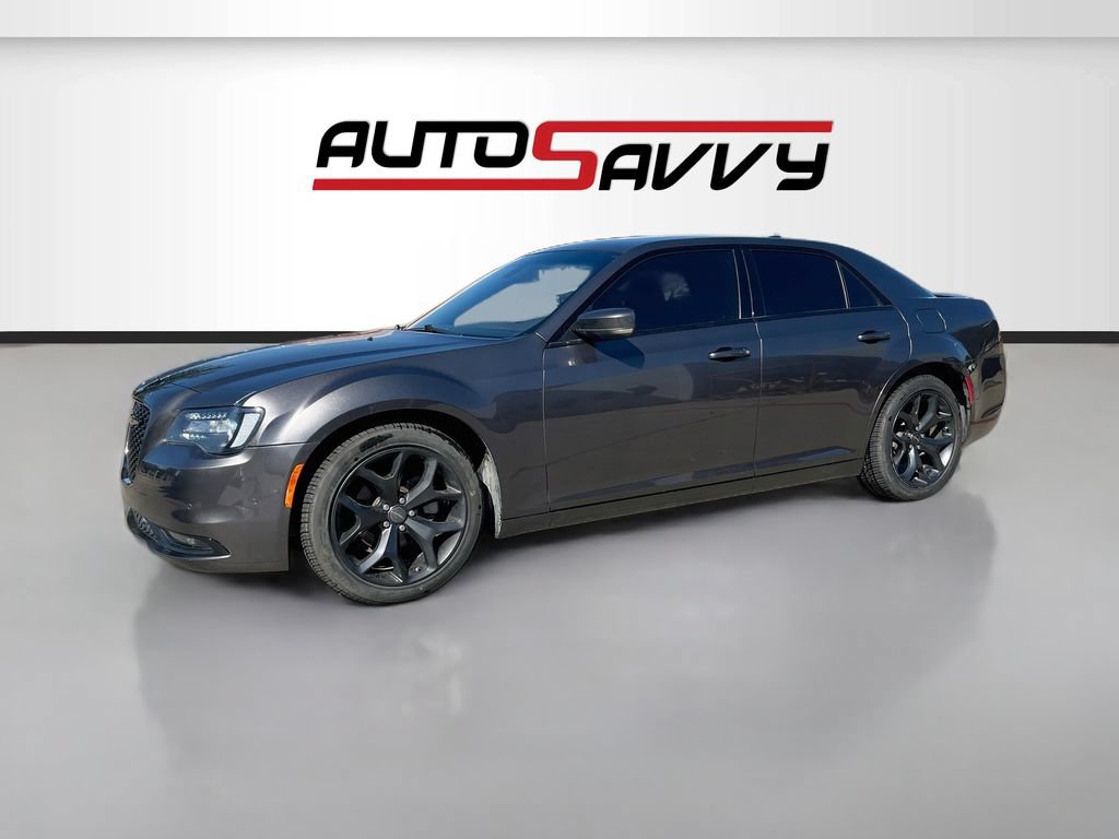 Used 2023 Chrysler 300 S w/ Comfort Group RWD image 3
