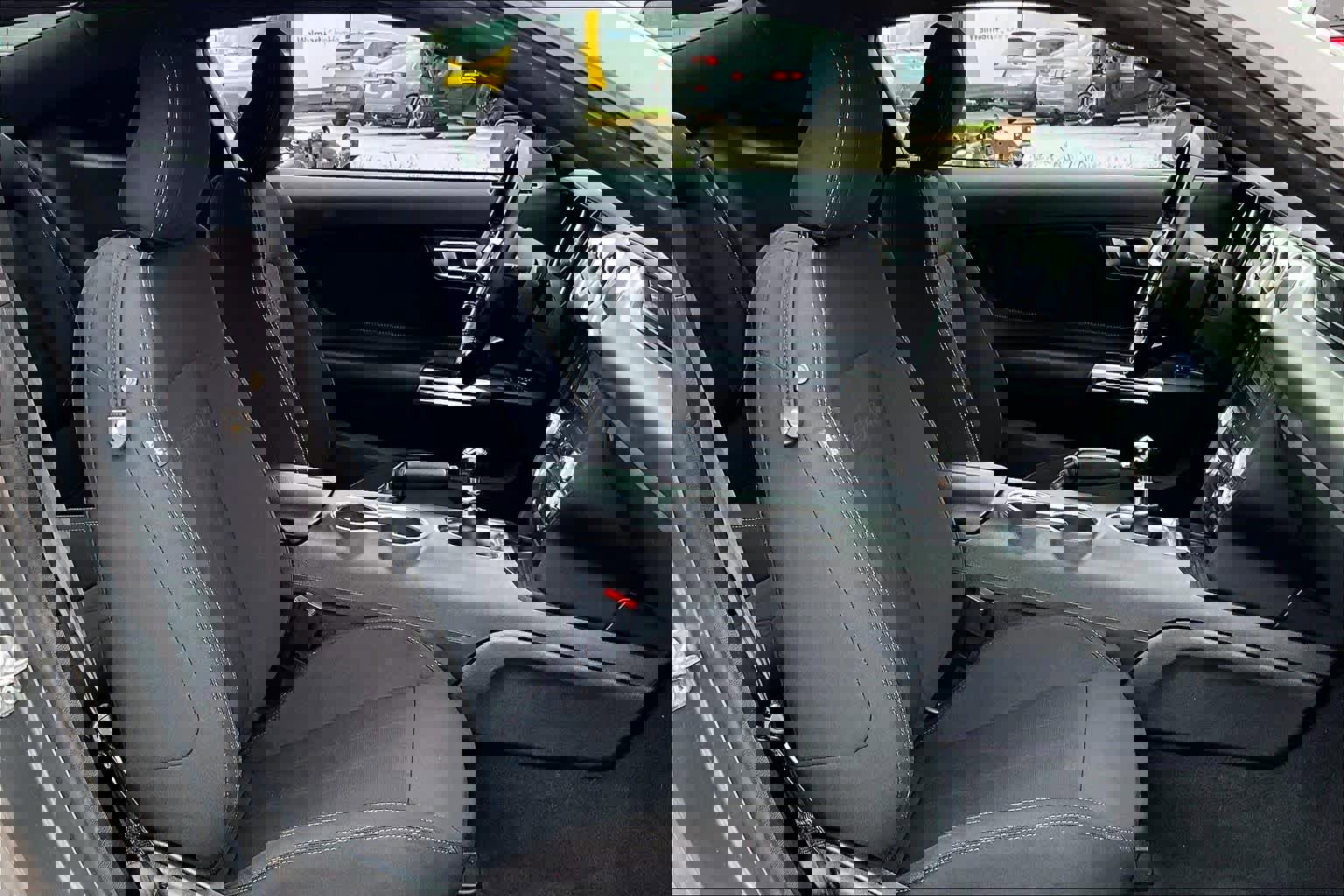 Used 2022 Ford Mustang GT RWD image 9