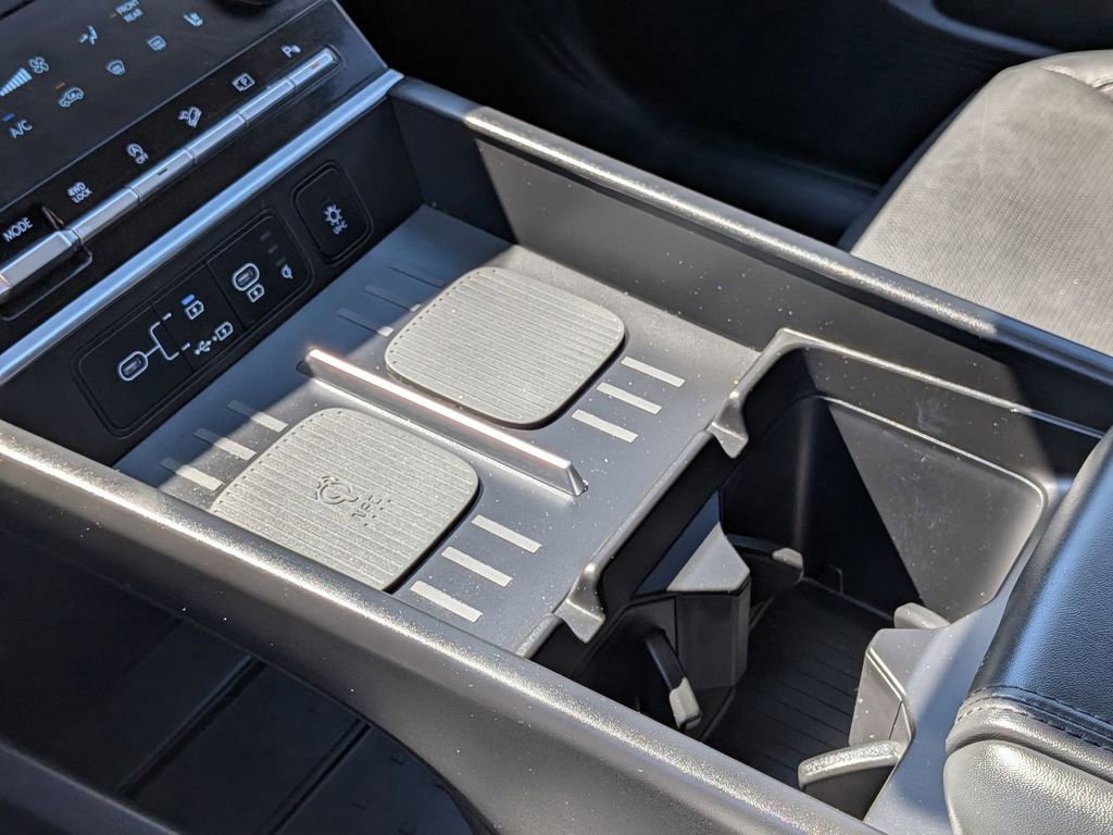 Used 2025 Hyundai Santa Fe Limited image 21