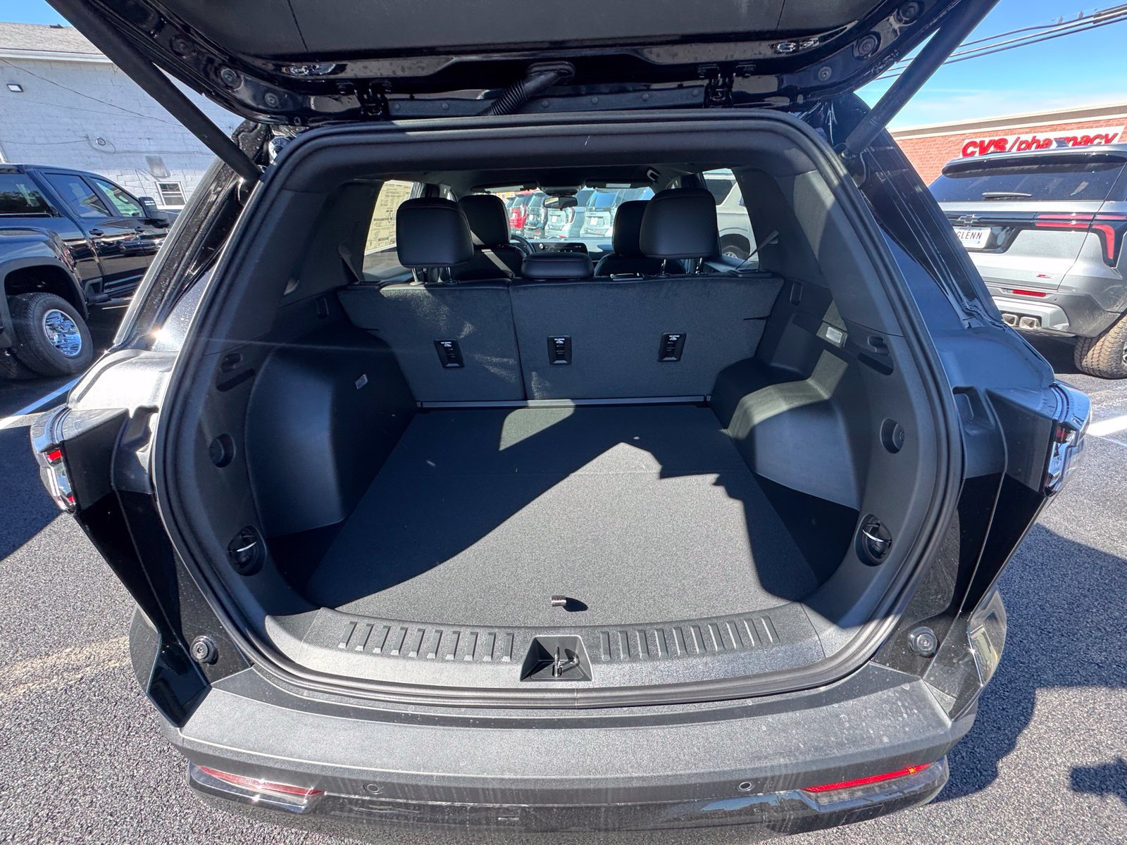 New 2027 Chevrolet Equinox RS w/ Convenience Package III AWD/4WD image 28