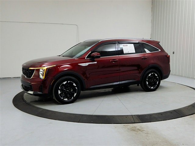 Used 2025 Kia Sorento S w/ Panoramic Sunroof Package image 3