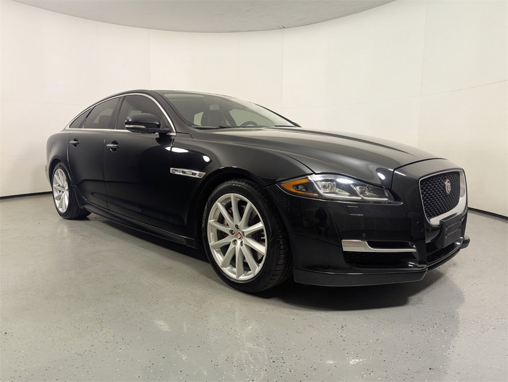 Used 2016 Jaguar XJ R-Sport image 1