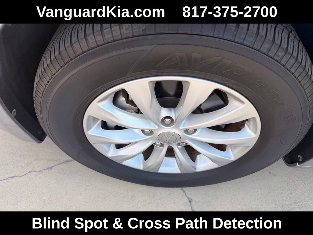 Used 2019 Chrysler Pacifica Touring-L FWD image 8