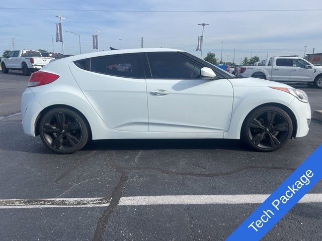 Used 2012 Hyundai Veloster w/ Style Pkg FWD image 4