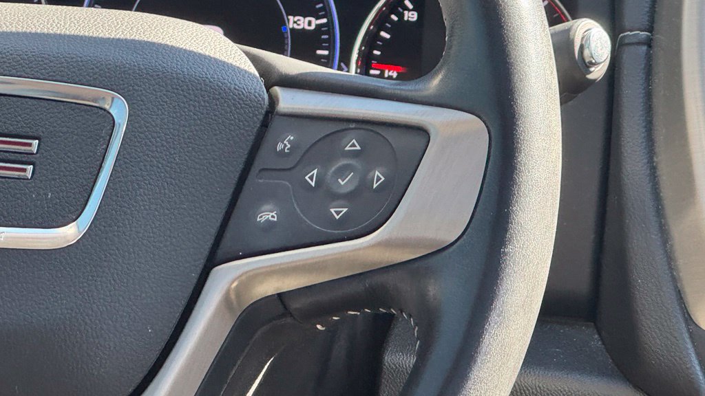 Used 2022 GMC Terrain Denali w/ Denali Premium Package AWD/4WD image 17