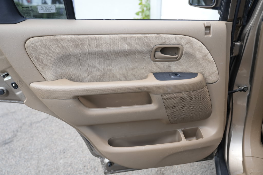 Used 2004 Honda CR-V EX image 26