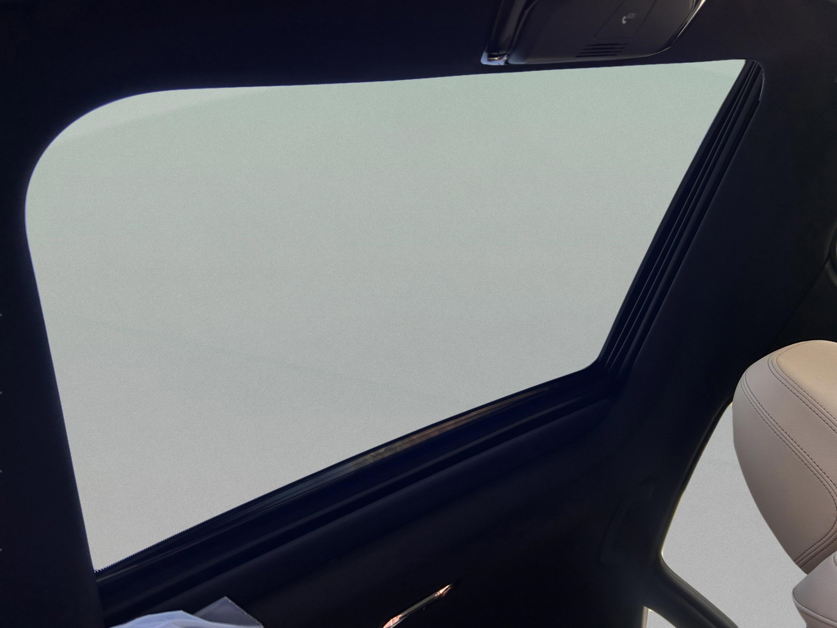 Used 2025 BMW i4 eDrive40 w/ Premium Package image 30