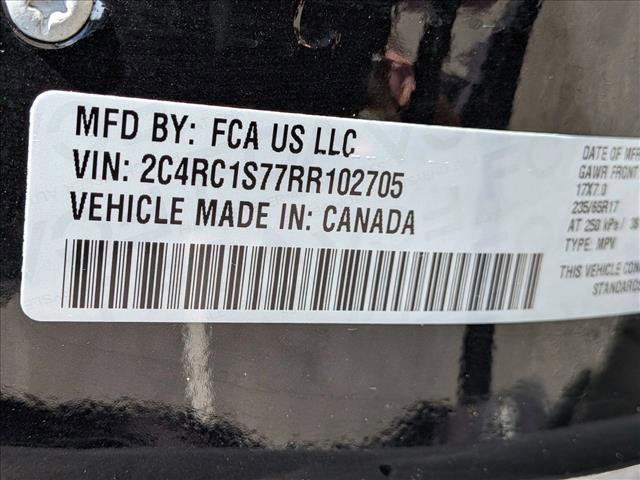 Used 2024 Chrysler Pacifica Select image 24