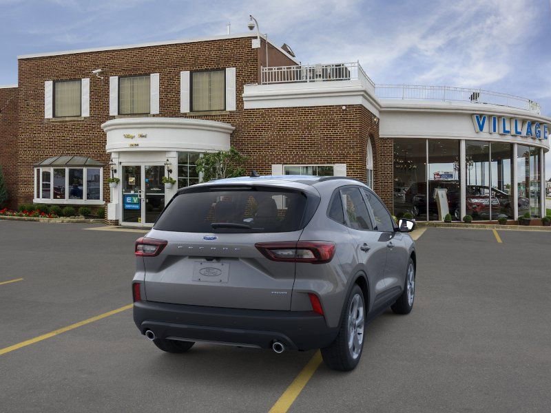 New 2025 Ford Escape ST-Line w/ Tech Pack #1 AWD/4WD image 8