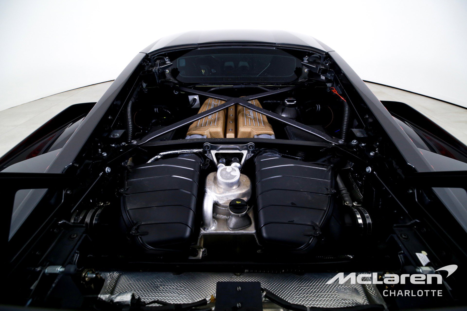 Used 2022 Lamborghini Huracan STO RWD image 20