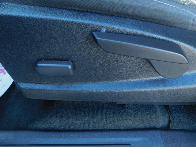 Used 2016 GMC Canyon SLE w/ SLE Convenience Package image 24