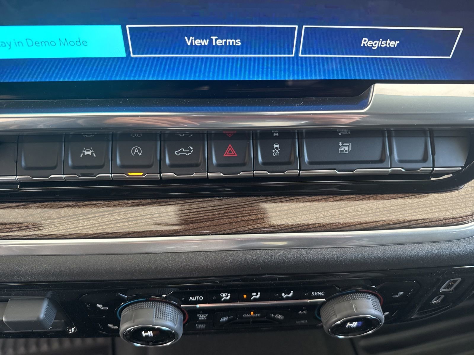 New 2026 Chevrolet Silverado 1500 LT image 27