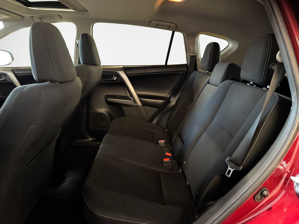Used 2018 Toyota RAV4 XLE w/ Plus Extra Value Package AWD/4WD image 24