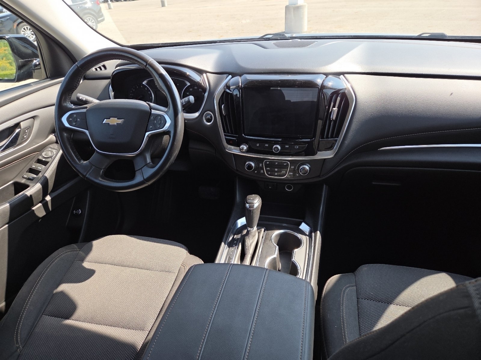 Used 2018 Chevrolet Traverse LT AWD/4WD image 23